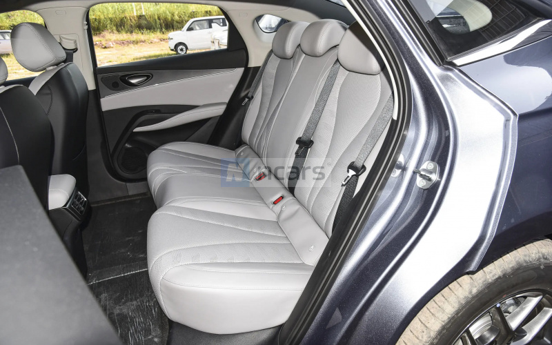 BYD Seal 06 DM-i фото задний диван