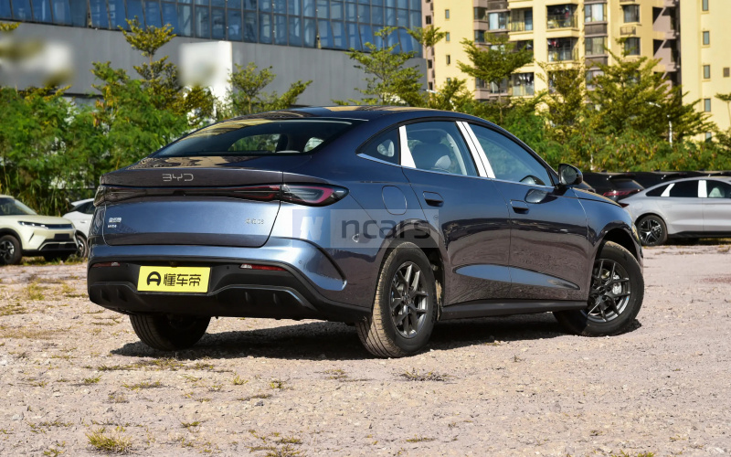 BYD Seal 06 DM-i фото со стороны