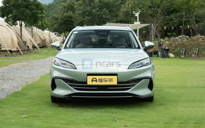 BYD Seal 06 GT DM-i фото збоку