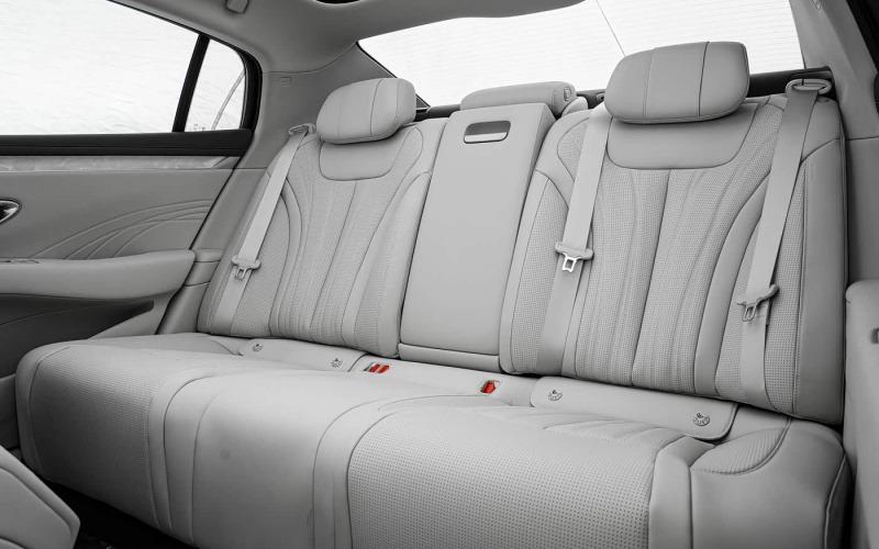 BYD Seal 08 EV фото задний диван