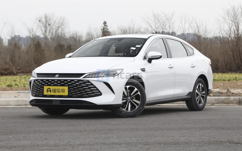 BYD Qin Plus DM-i фото спереди