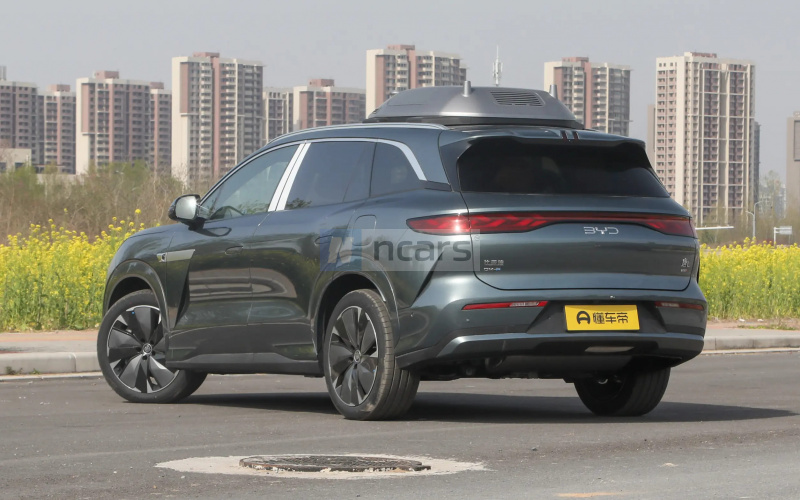 BYD Tang L DM фото збоку