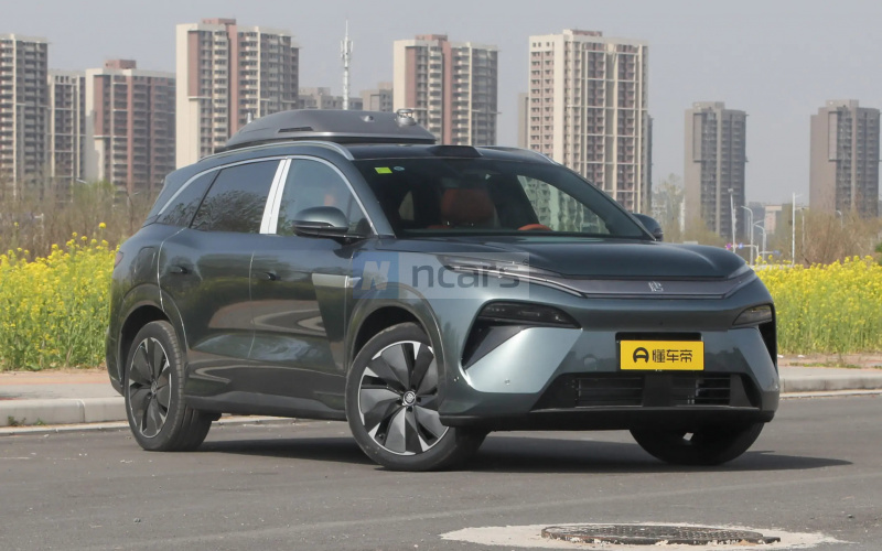 BYD Tang L DM фото салона