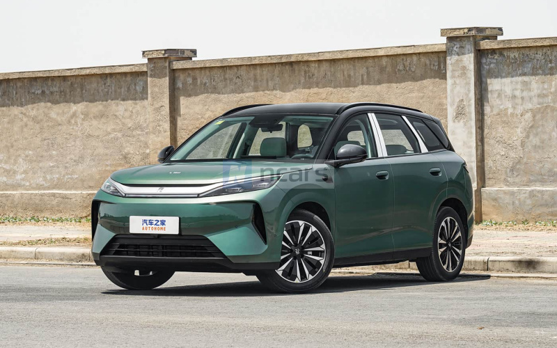 BYD Yuan Plus фото спереду