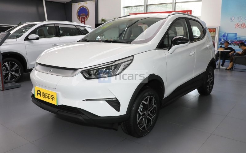 BYD Yuan Pro фото спереду