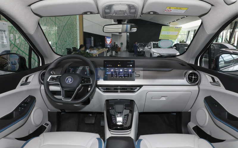 BYD Yuan Pro фото салону