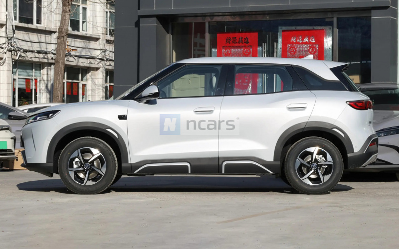 BYD Yuan Up фото задній диван