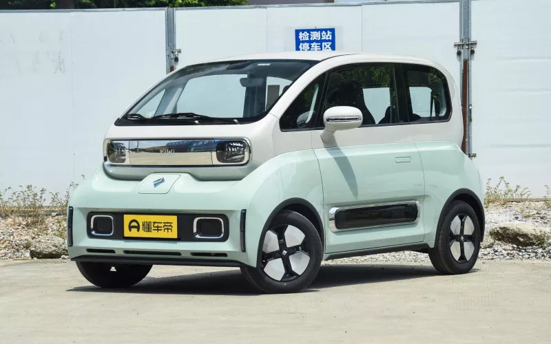 Baojun KIWI фото спереди