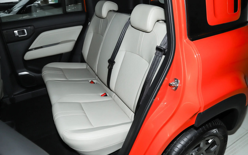 Baojun Yep Plus фото задний диван