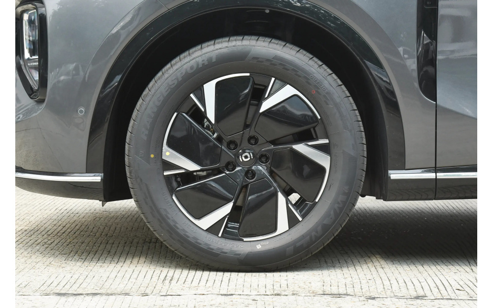 Qiyuan Q07 PHEV - 9
