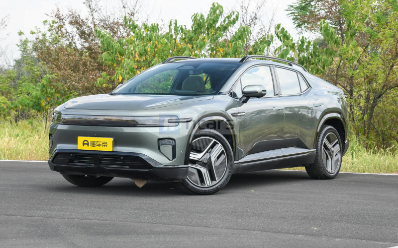 Changan Qiyuan E07 фото спереди