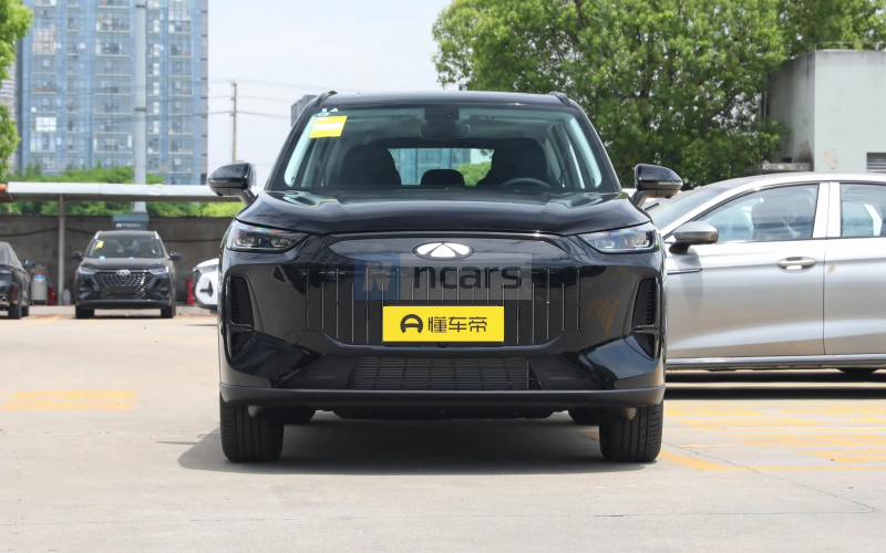 Chery Fulwin T9 фото збоку
