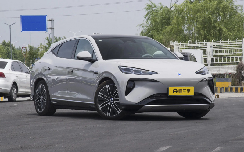 Denza N7 фото салону