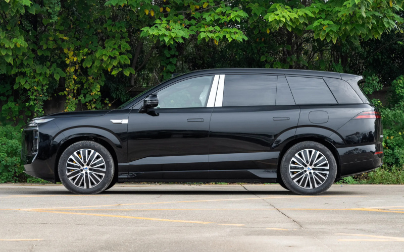 Denza N8L DM фото задний диван