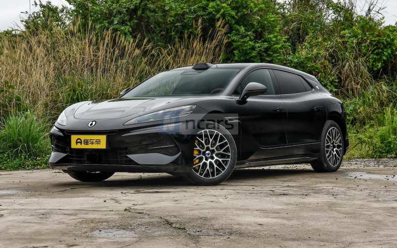 Denza Z9 GT DM-i фото спереду