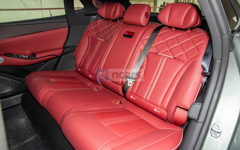 Denza Z9 GT фото задний диван