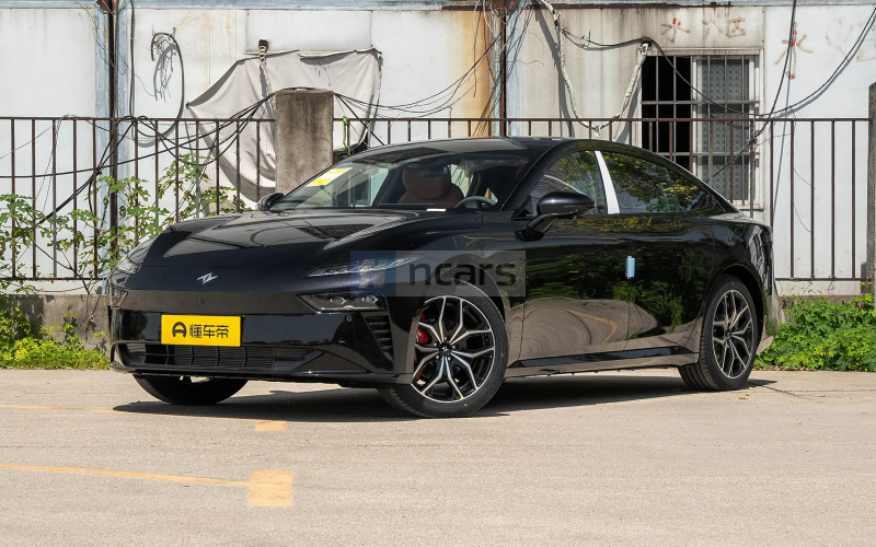 Dongfeng eπ007 DM фото спереди