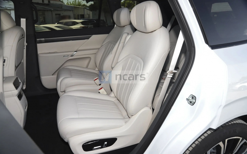 Dongfeng eπ 008 фото задній диван