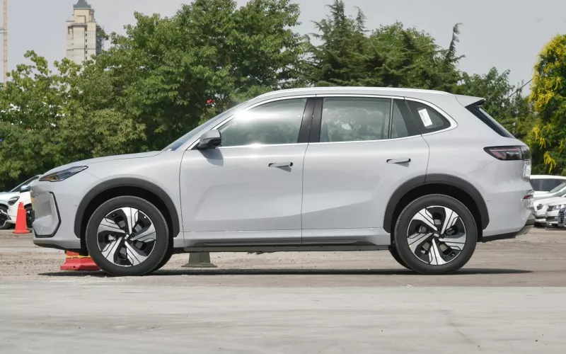 Geely Galaxy E5 фото задний диван