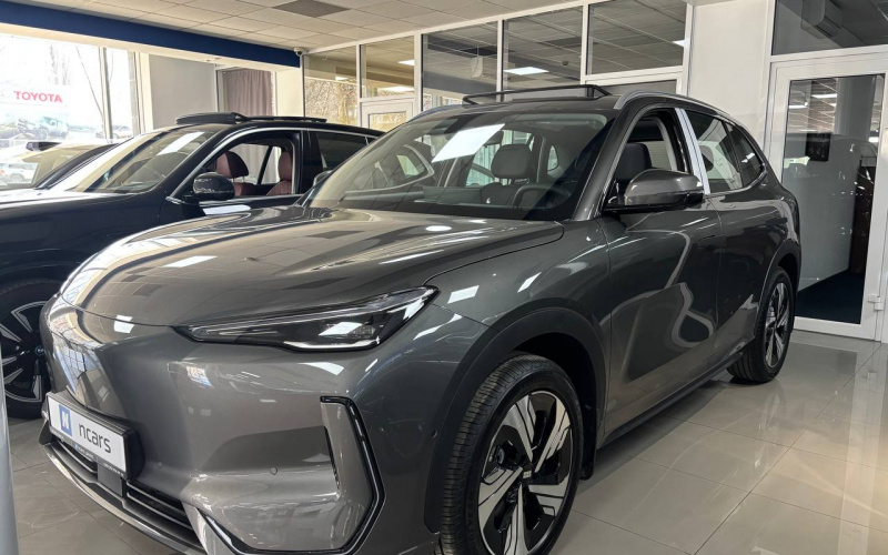 Geely Galaxy E5 фото спереду