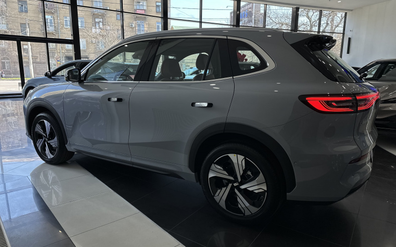 Geely Galaxy E5 фото задній диван