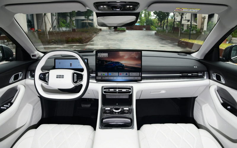 Geely Galaxy A7 PHEV фото салону