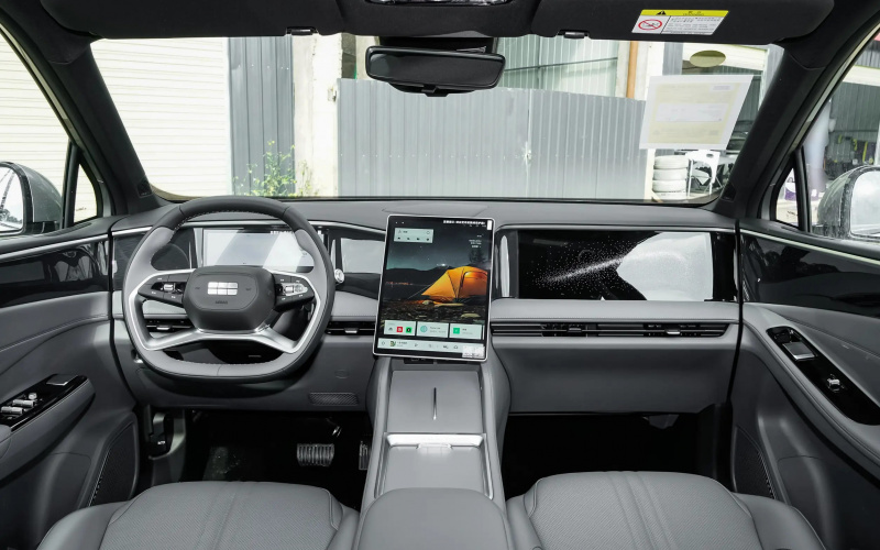 Geely Galaxy L7 фото салону