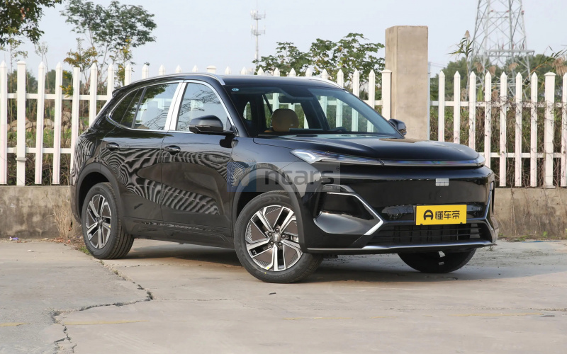 Geely Starship 7 EM-i фото салона