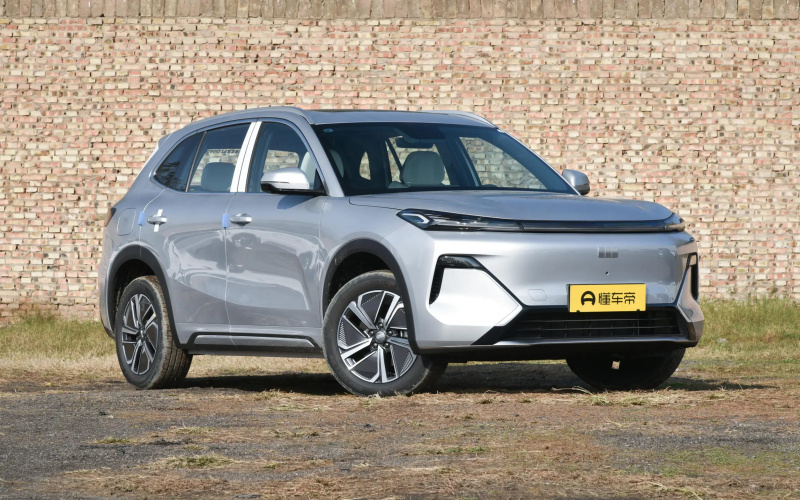 Geely Starship 7 EM-i фото салону