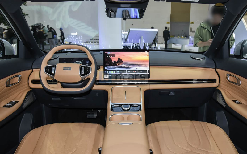 Geely Galaxy Starship 7 EV фото салона