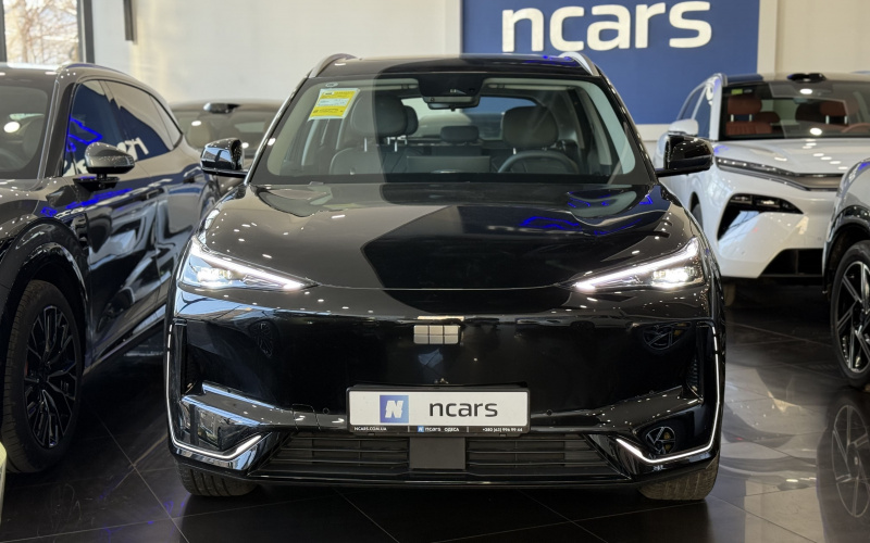 Geely Galaxy E5 фото со стороны