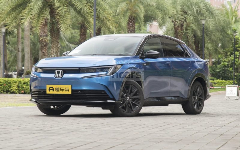 Honda  e:NP2 фото спереду