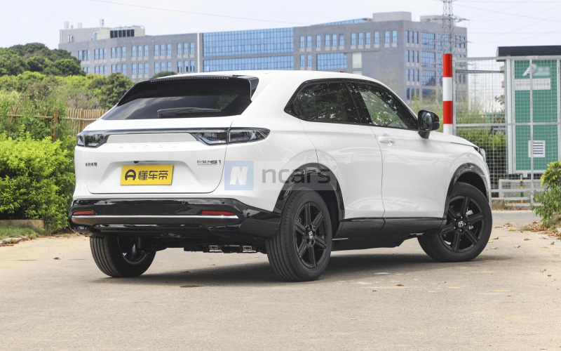 Honda  e:NS1 фото збоку