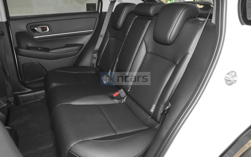Honda  e:NS1 фото задній диван
