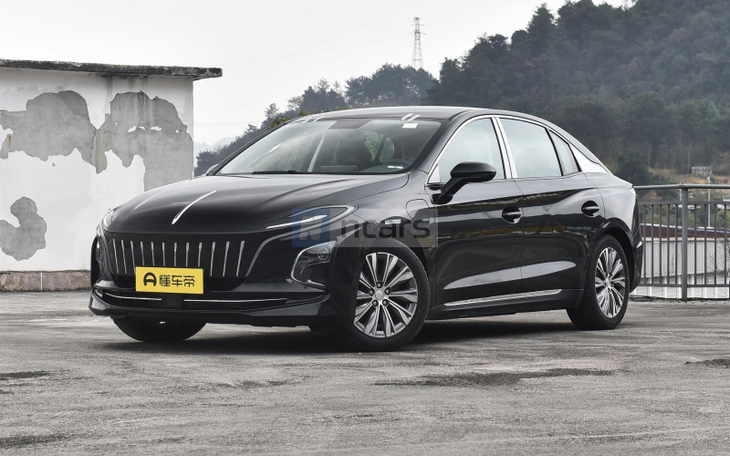 Hongqi E-QM5 фото спереди