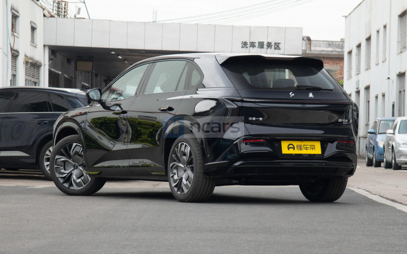 Hongqi Tiangong 08 фото со стороны