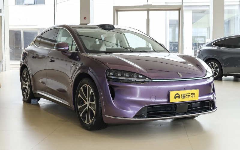 Luxeed R7 фото салона