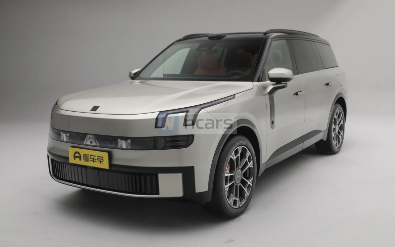 Lynk&Co 900 фото спереду