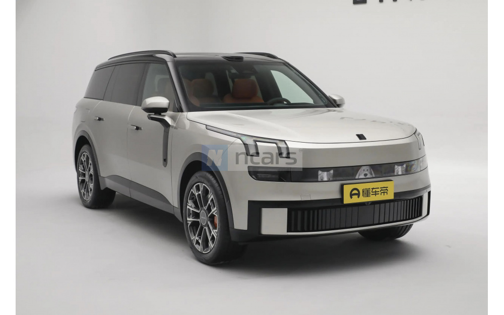 900 - 3
