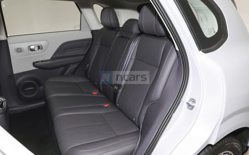 Leap Motor B10 фото задний диван