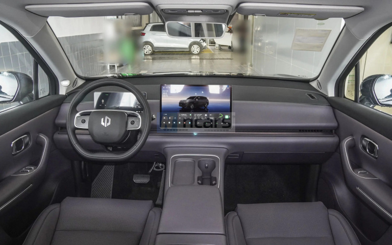 Leap Motor C10 DM фото салону