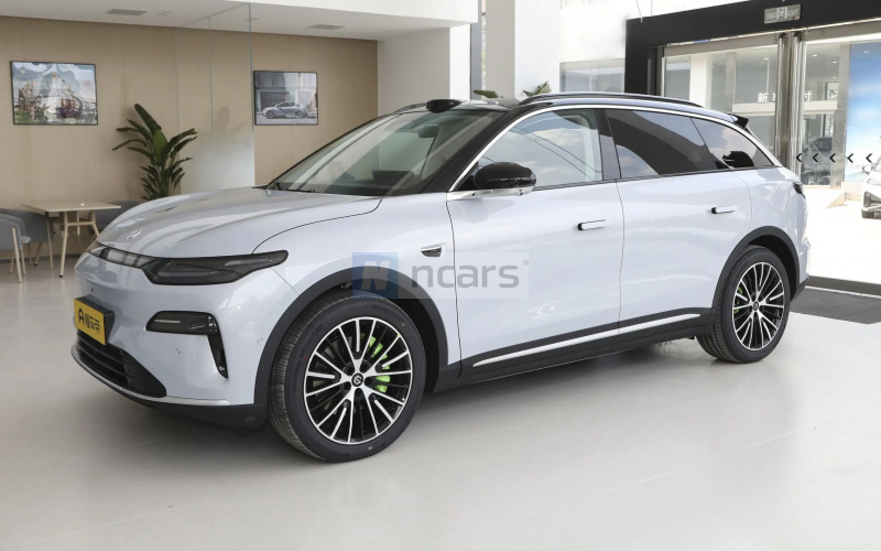 Leap Motor C11 фото спереду