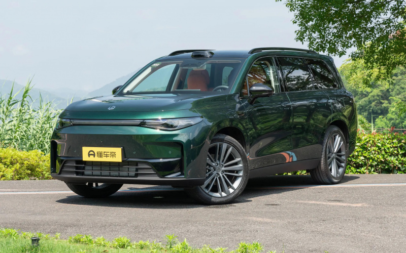 Leap Motor C16 фото спереду