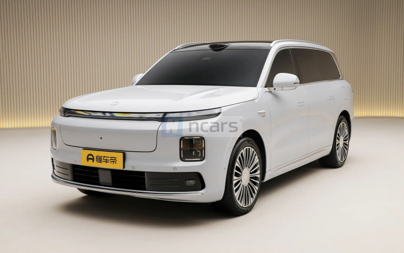 Leap Motor D19 EV фото спереду