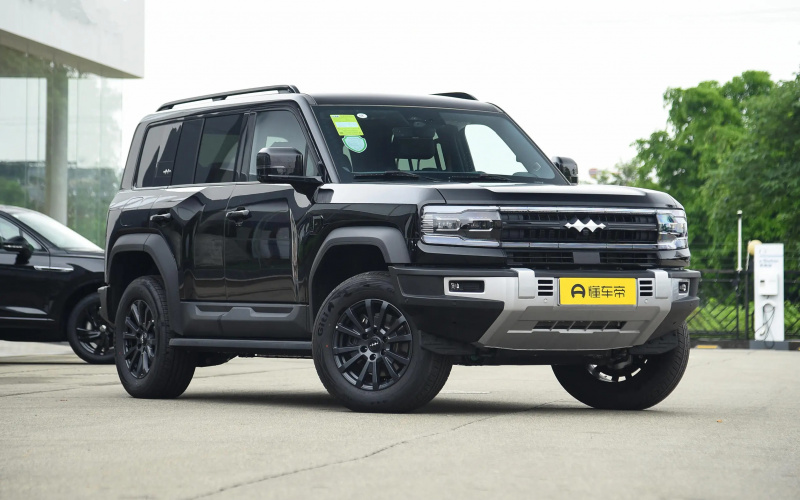 Leopard 5 фото салона