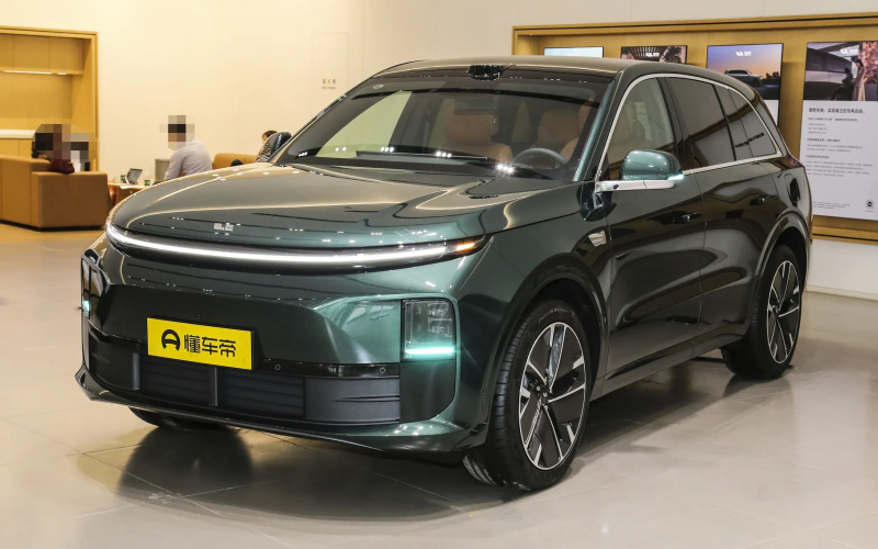 Li  L6 фото спереду