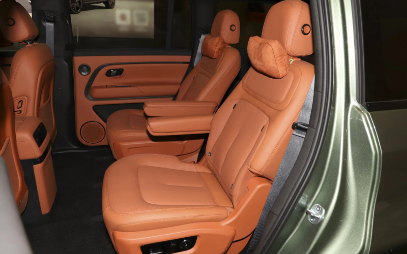 Rox ADAMAS фото задній диван