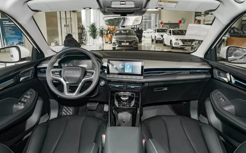 Roewe Ei5 фото салону