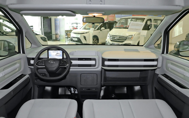 Saic Maxus Dana V1L фото салона