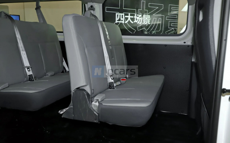 Saic Maxus Dana V1L фото задній диван